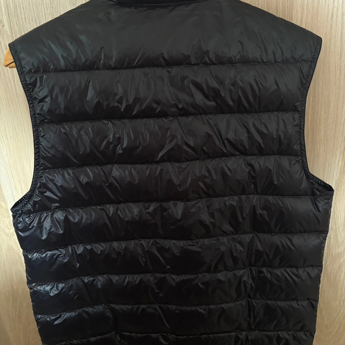 Svart Moncler väst  - 1