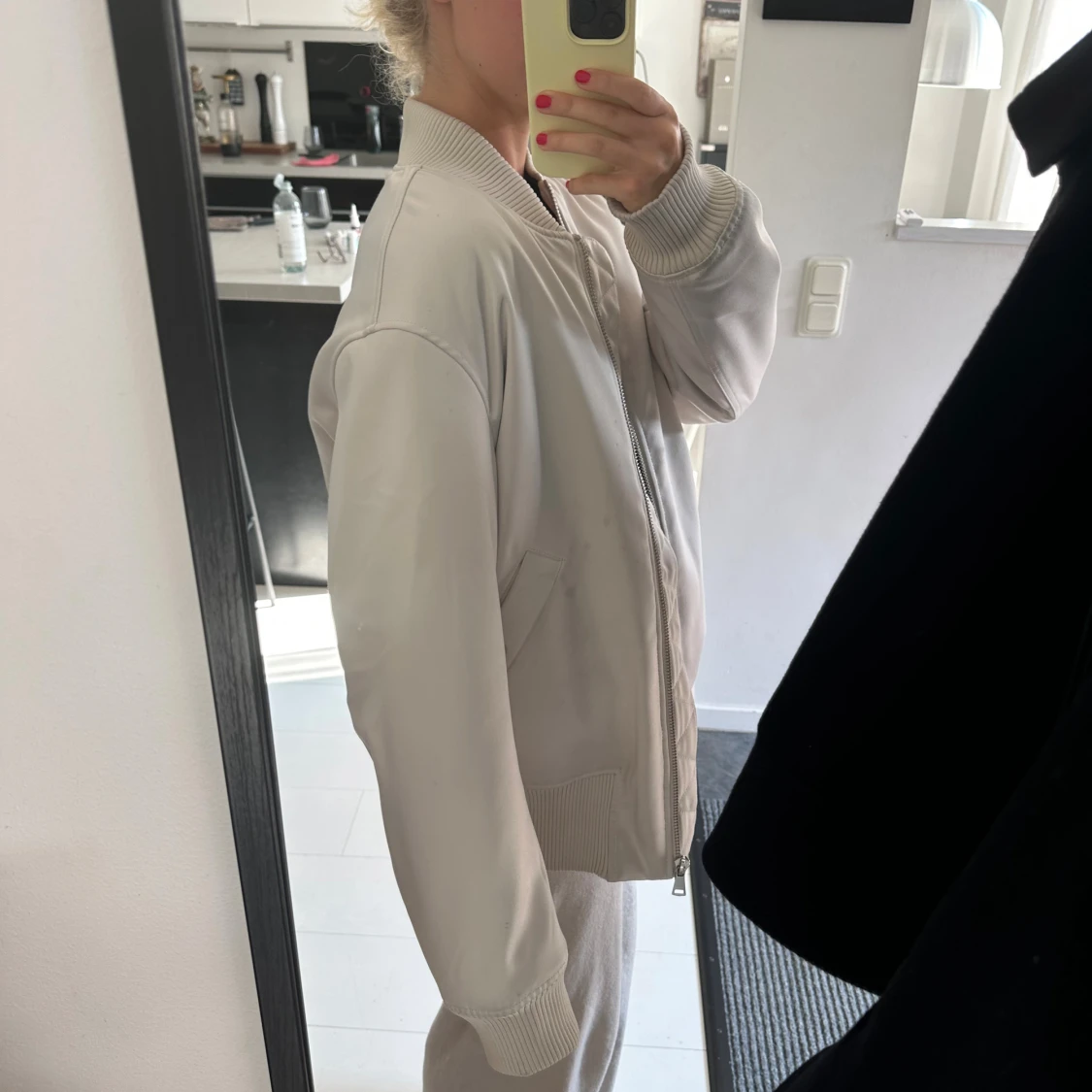 Vit oversized bomberjacka H&M - 2