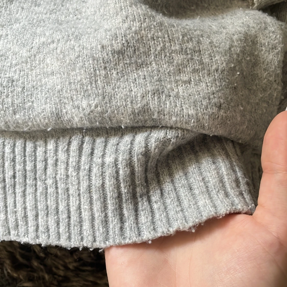 Grå stickad hoodie från Garage - 3