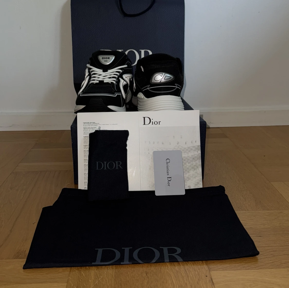 Dior B30 svarta och vita sneakers - 4