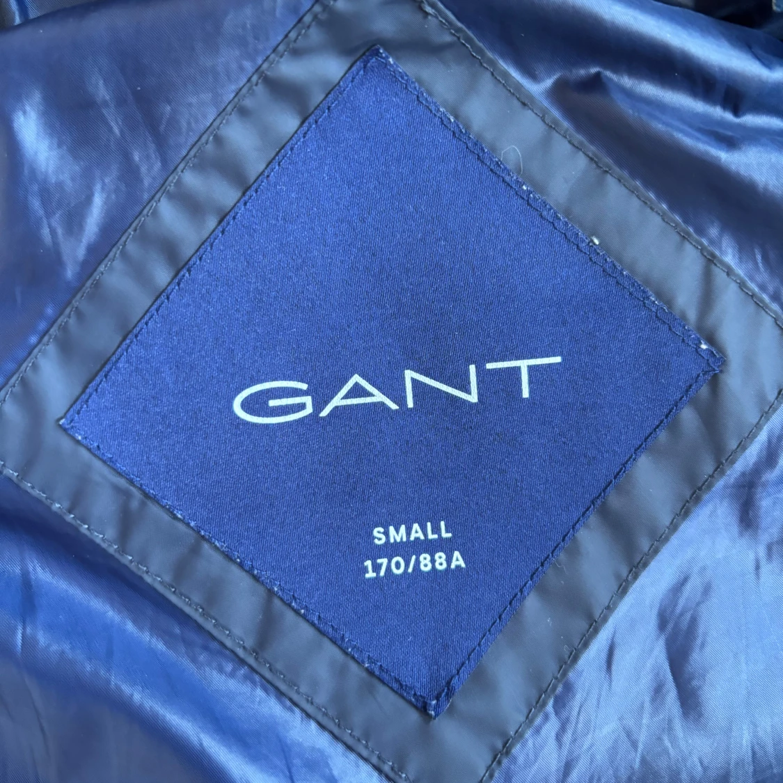 Mörkblå väst från GANT - 3