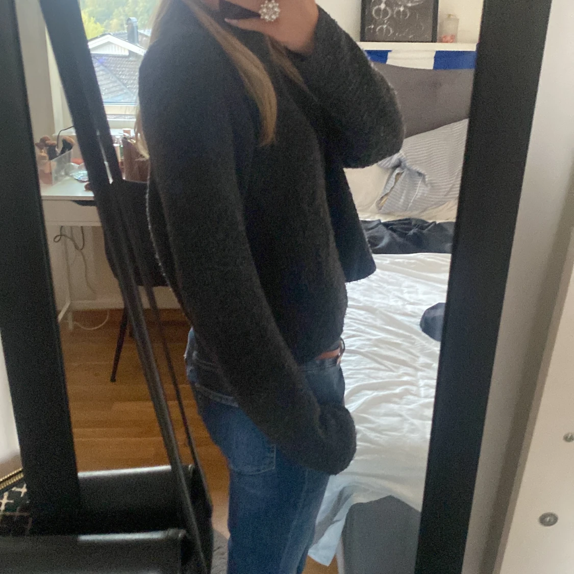 Mörkgrå stickad polotröja - 2