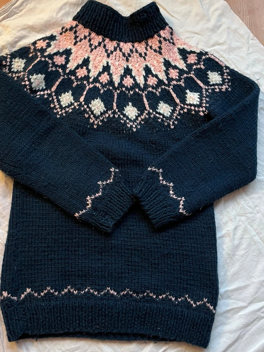 Stickad tröja
