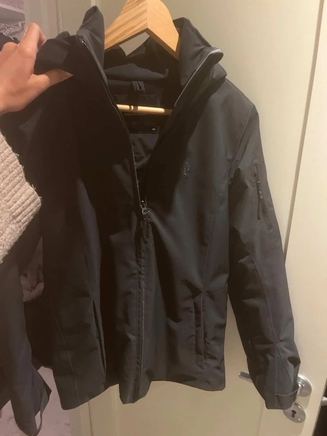 Svart peak performance  skidjacka  - 1