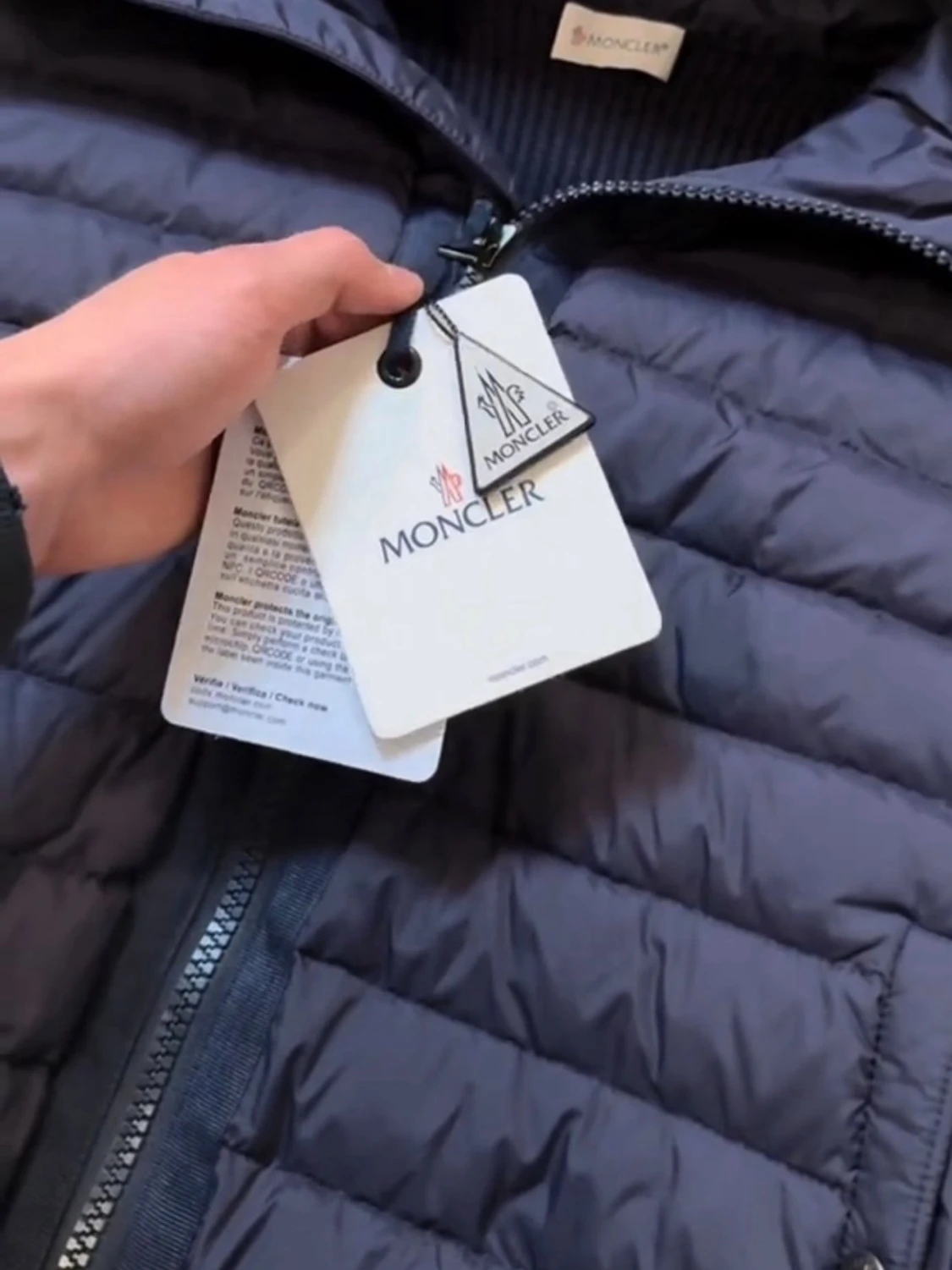 Mörkblå Moncler pufferjacka med huva - 4