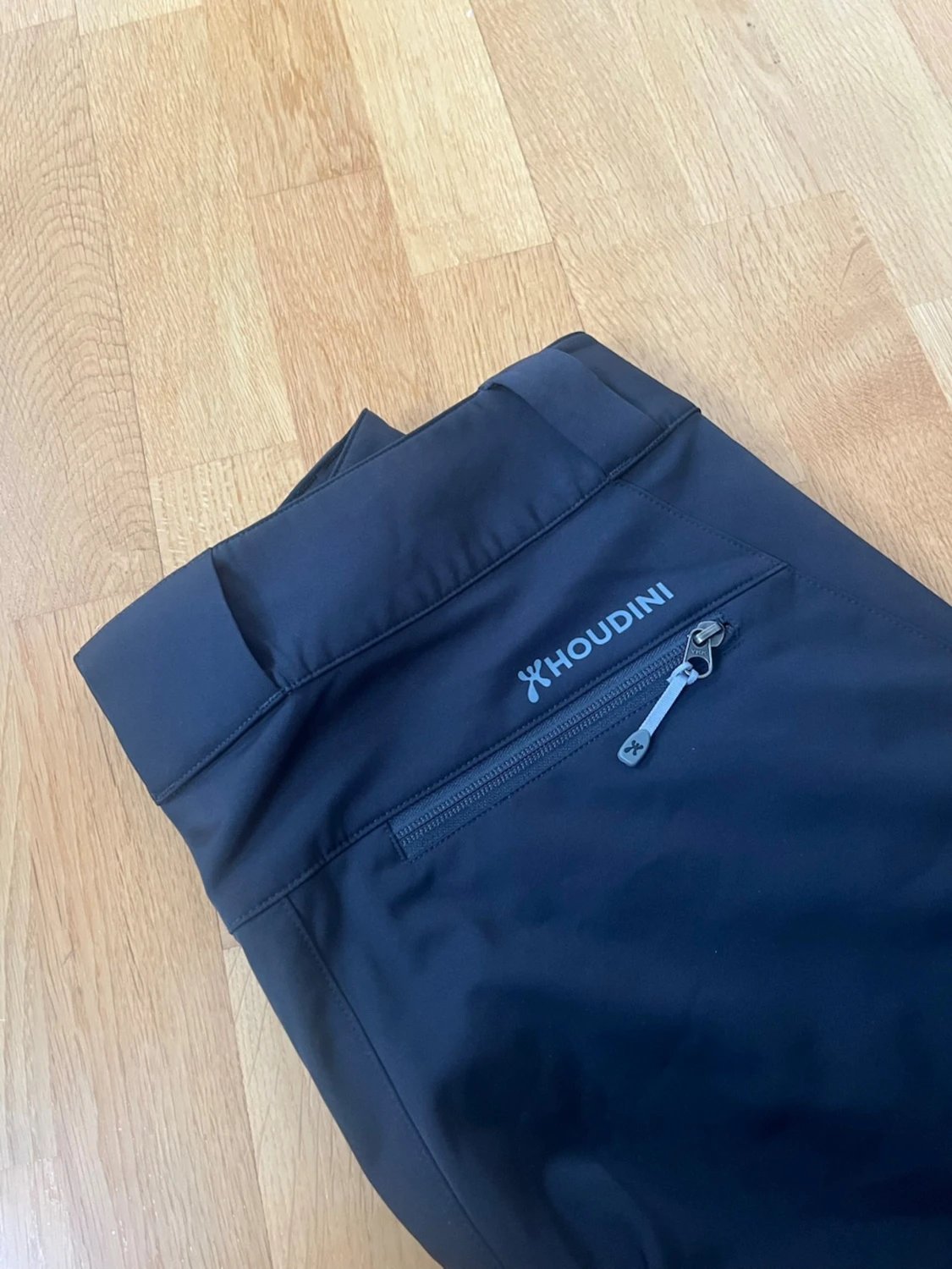 Svarta täckbyxor från Houdini strl L - 1