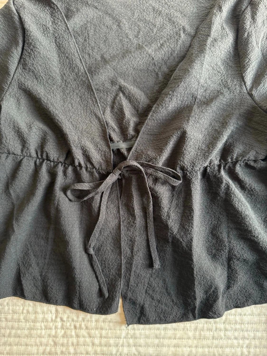 En fin svart blus  - 3