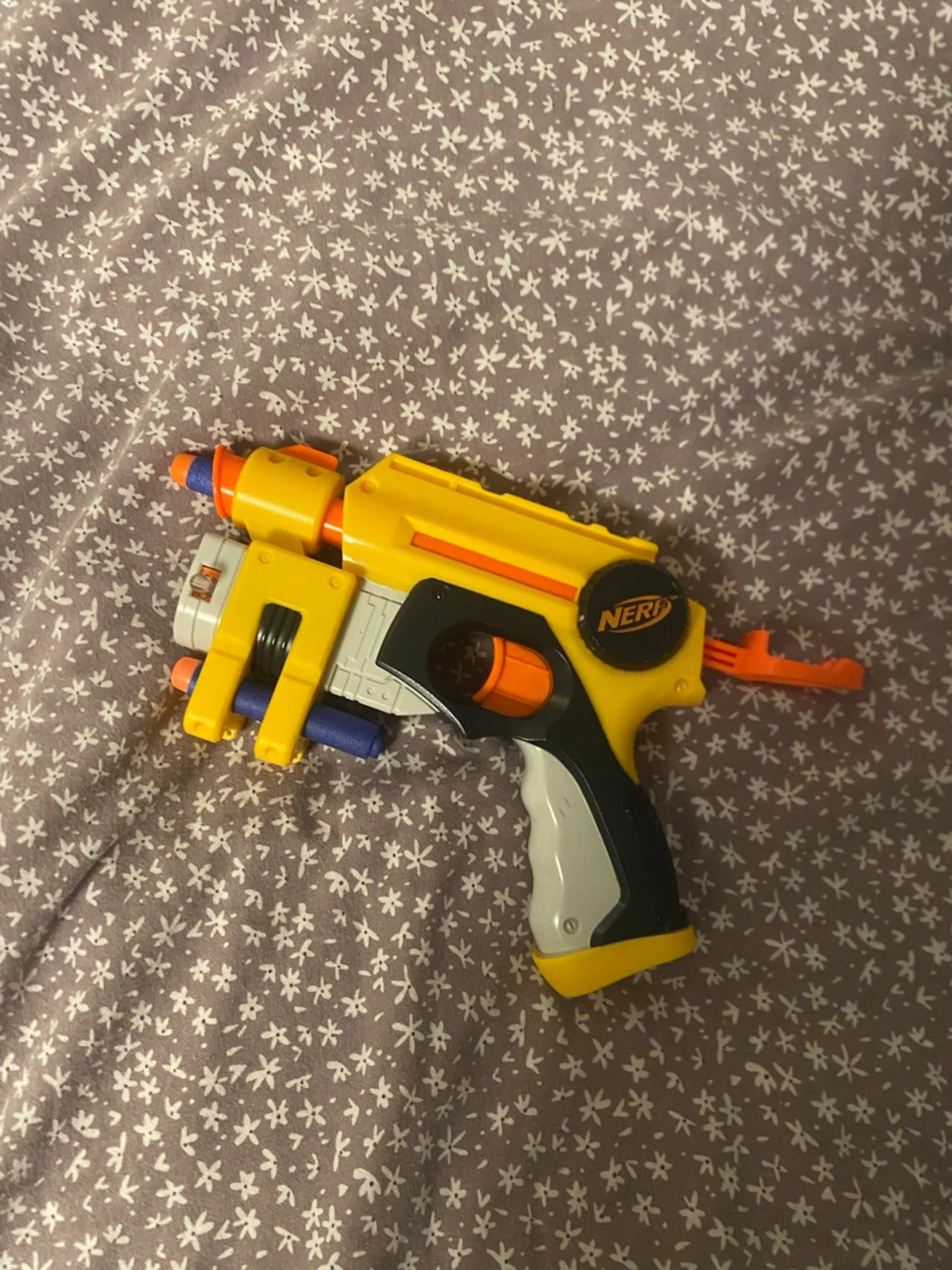 Nerf pistol 