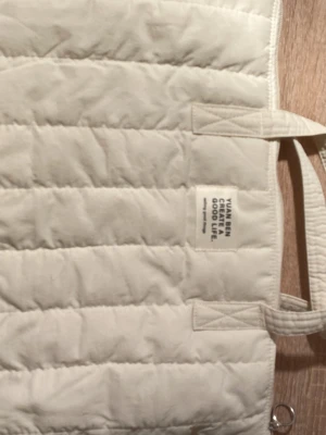 Vit datorväska - Vit datorväska i mjukt material.