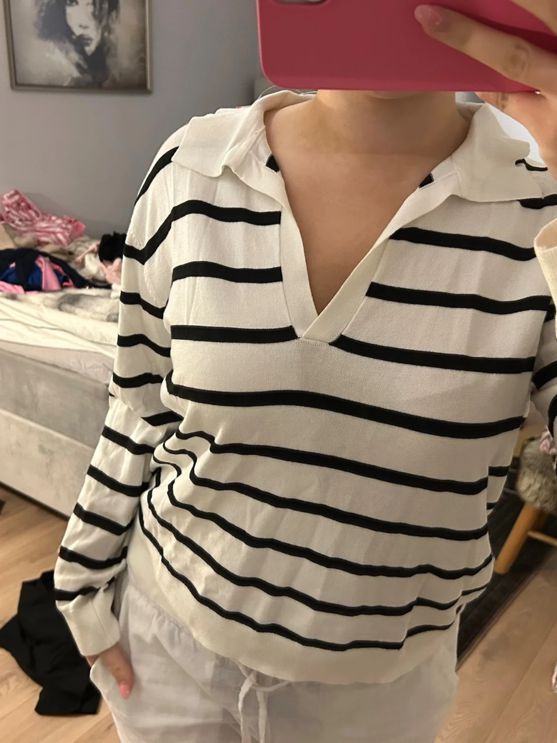 Randig vit och svart långärmad tröja - 2