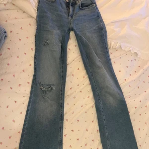 Only jeans  - Nedsydda inget som märks tydligt 