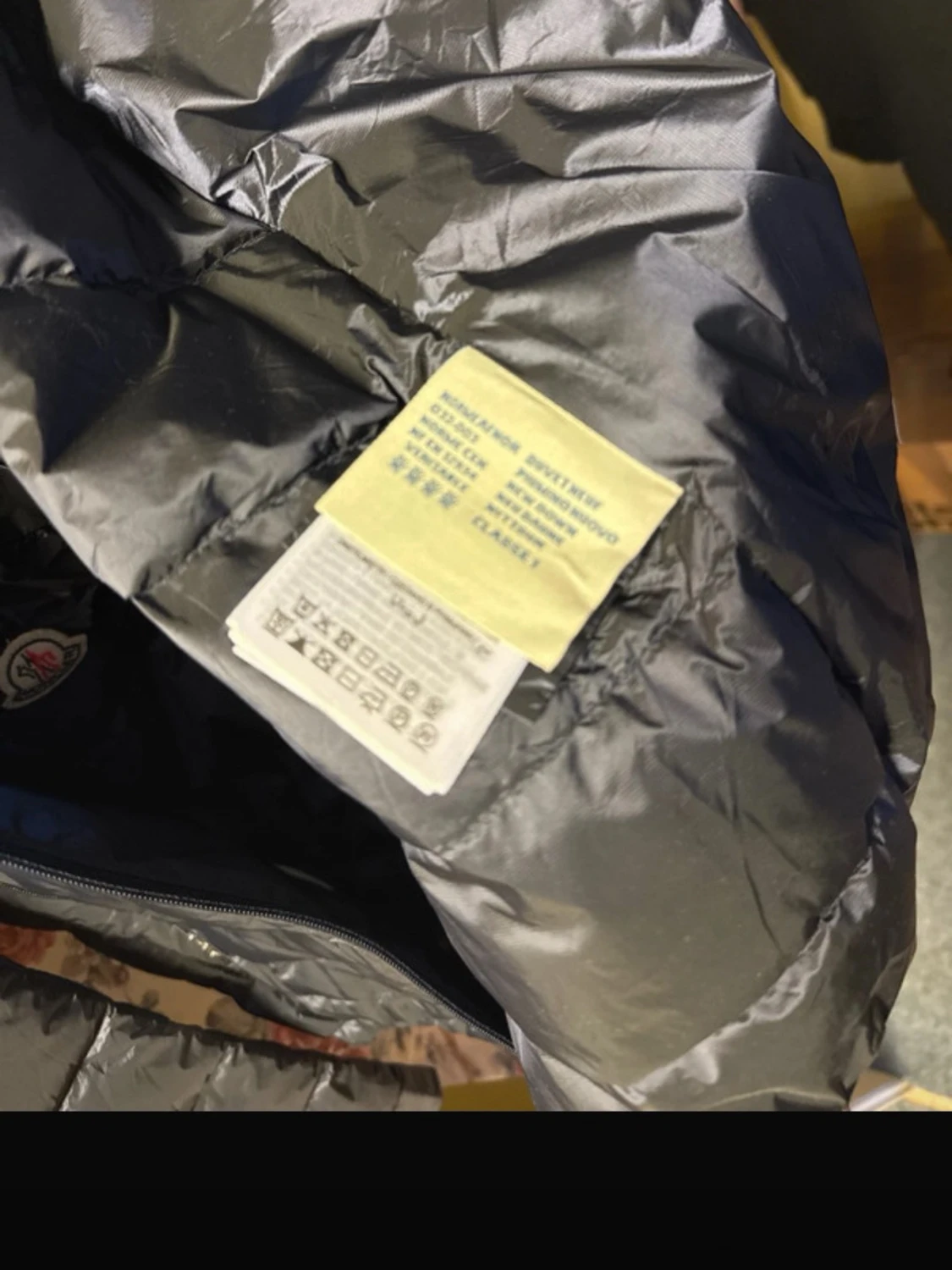 Svart Moncler pufferjacka - 3