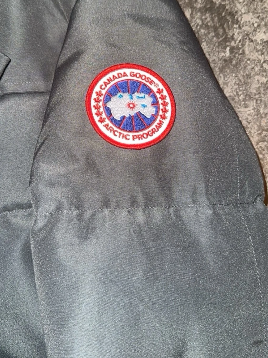 Svart pufferjacka från Canada Goose - 3