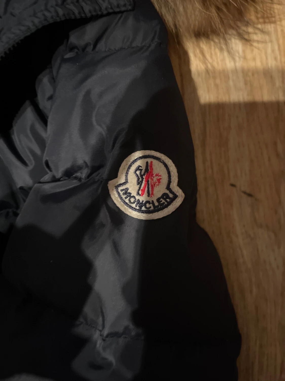 Svart Moncler dunjacka - 4