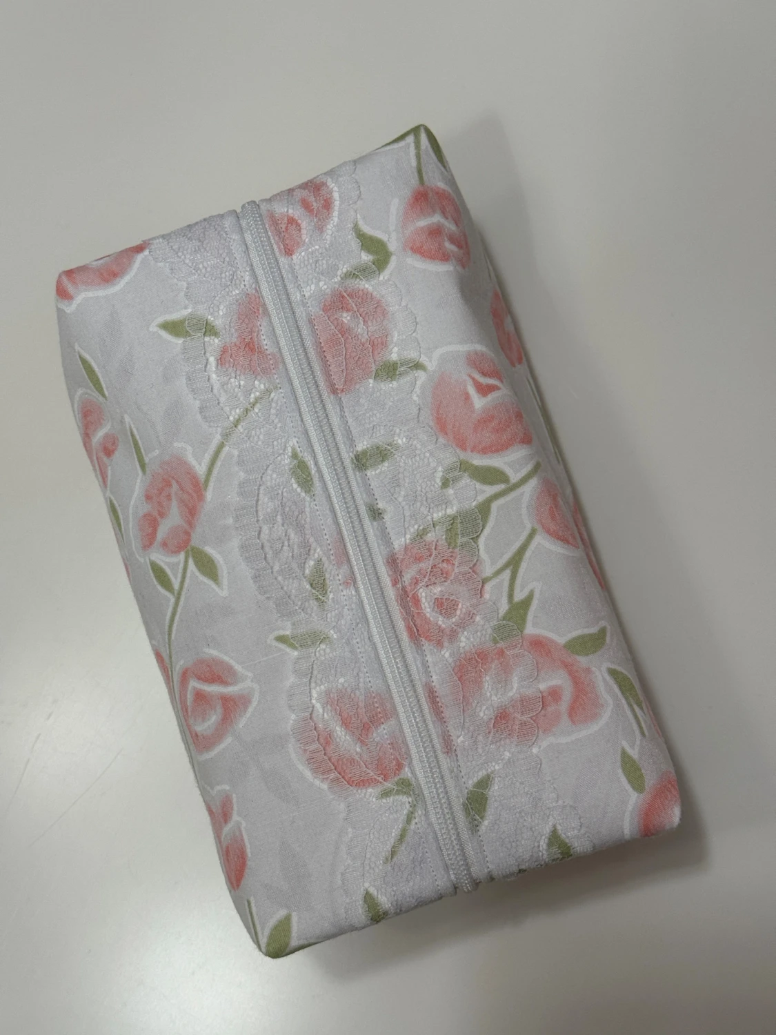 Handgjord necessär av second hand tyger - 1