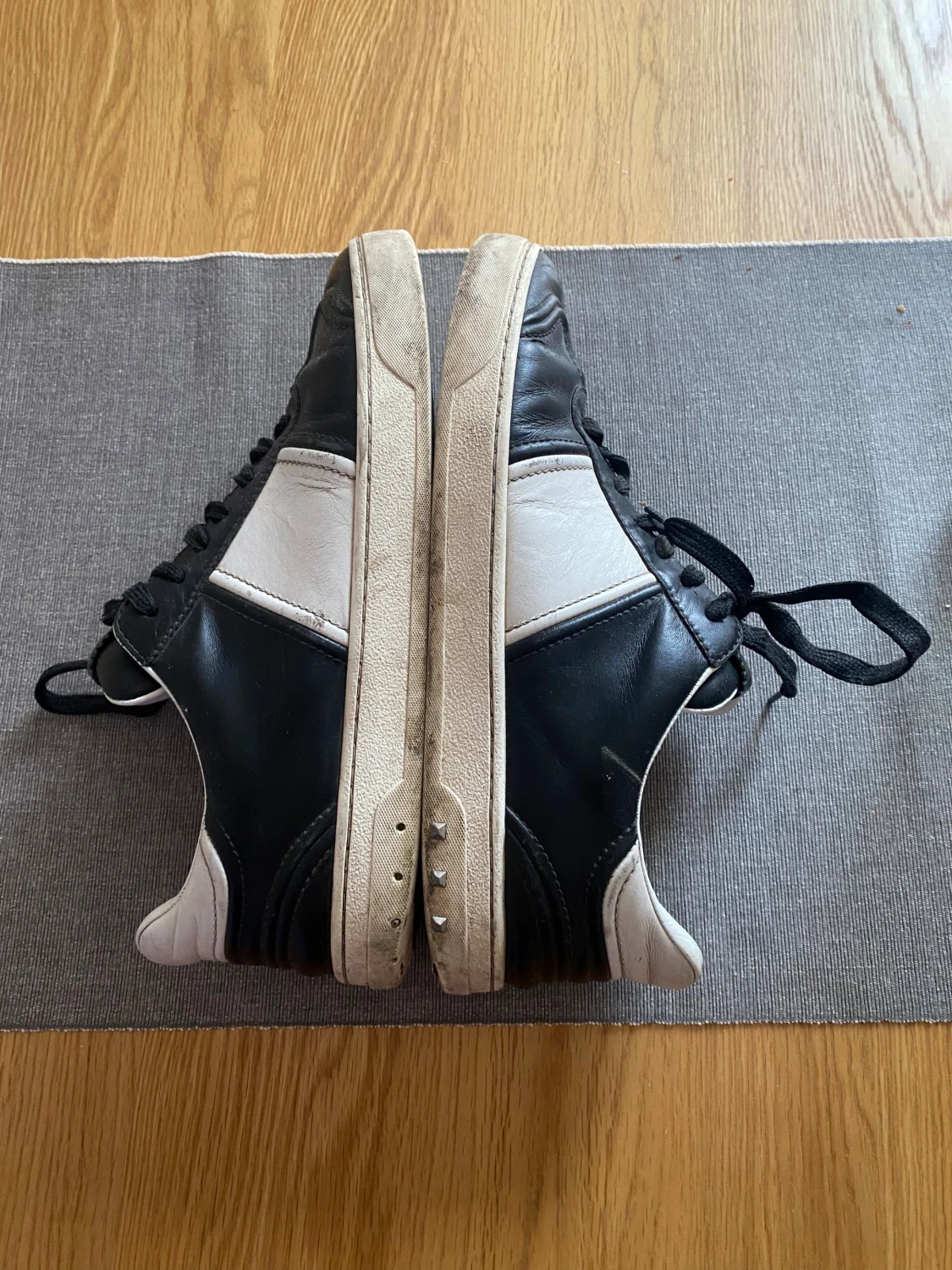 Valentino flycrew. - 2