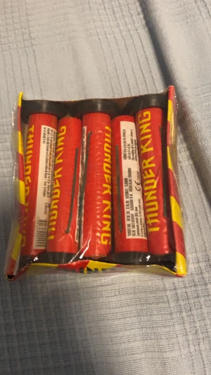 Thunder king airbombs fyrverkeri säljs för bästa pris  - Thunder king airbombs fyrverkeri säljs för bästa pris för endast 230kr