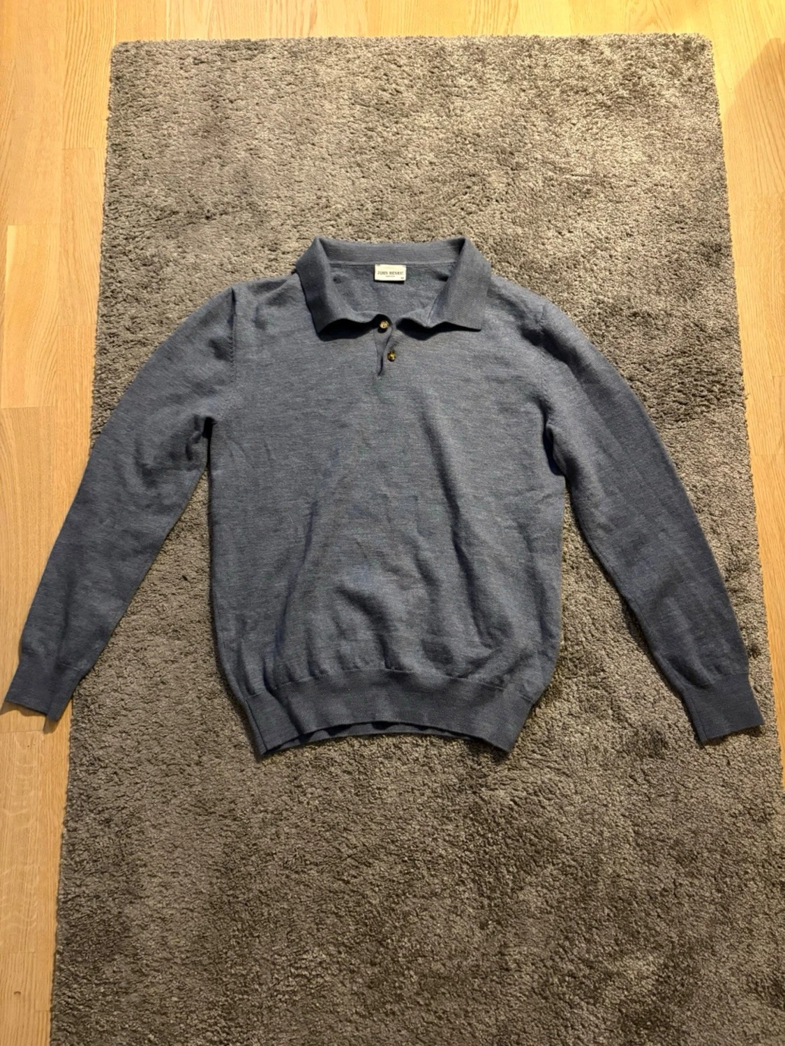 Blå tröja i ull från John Henric