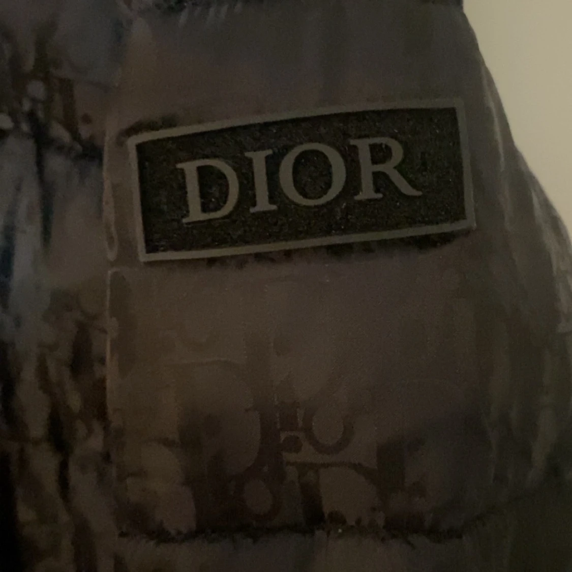 Svart pufferjacka från Dior - 2