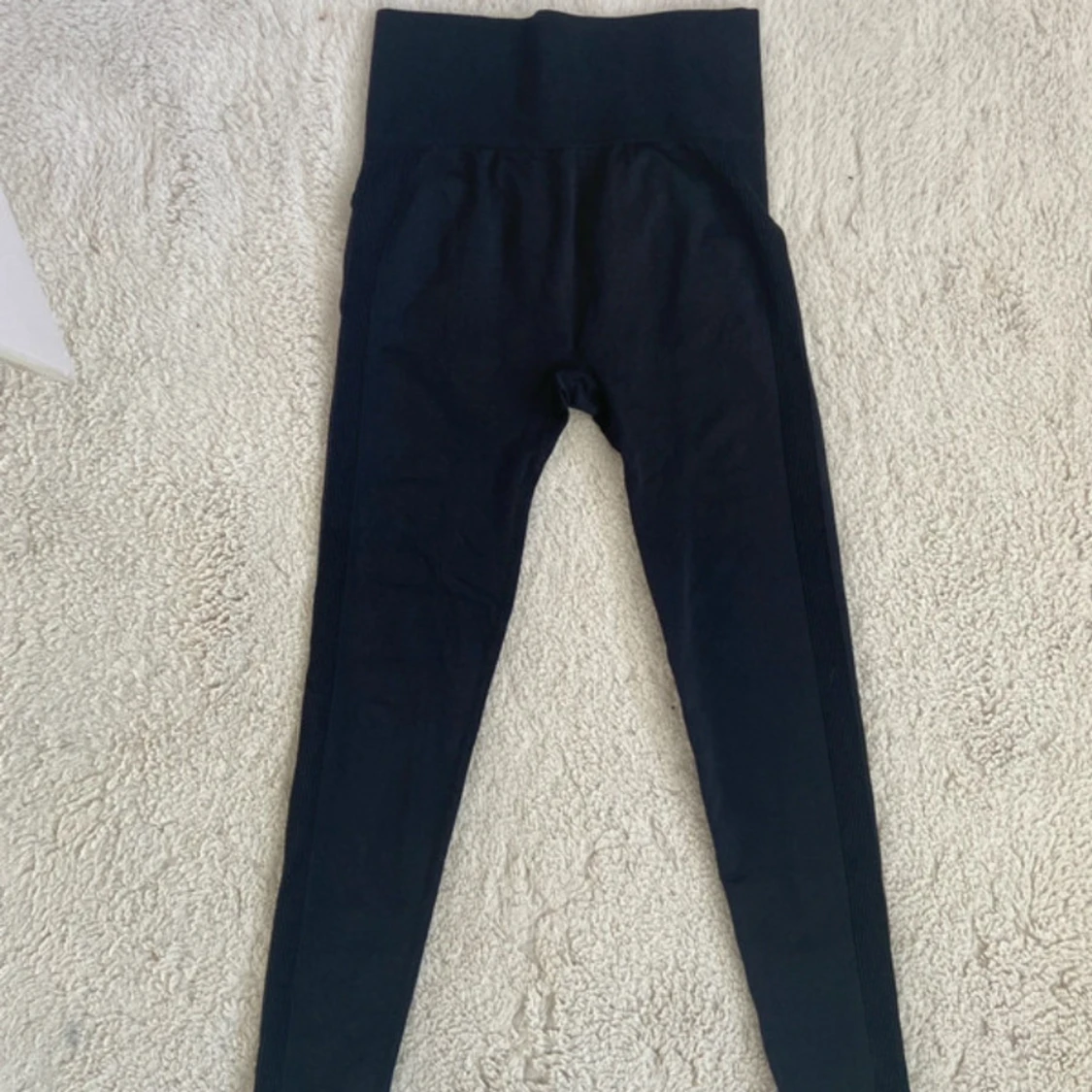 Svarta seamless leggings med scrunch