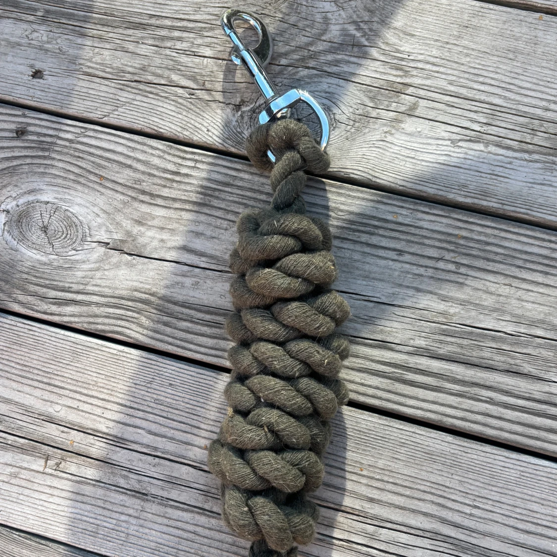 Mörkgrönt grimskaft