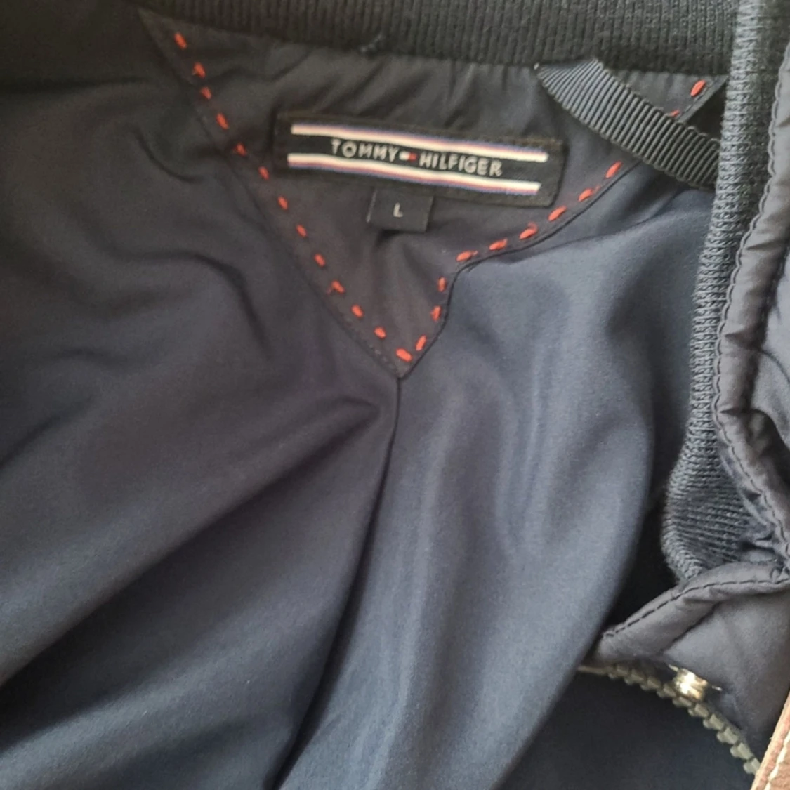 Mörkblå quiltad jacka Tommy Hilfiger - 2