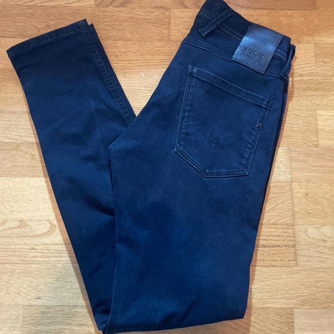 Svarta Replay Anbass jeans slim fit
