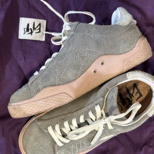 Sneakers Eytys wave suede - Grå sneakers i mocka 