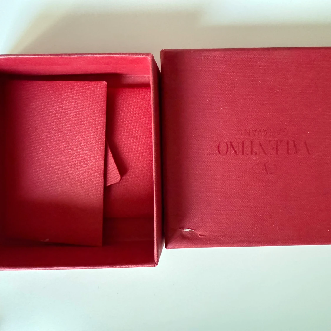 Svart Valentino armband med nitar - 4