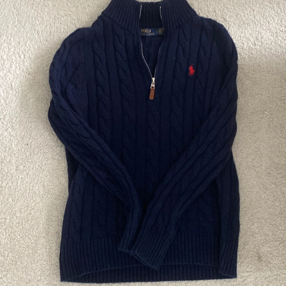 Mörkblå stickad tröja från Polo Ralph Lauren