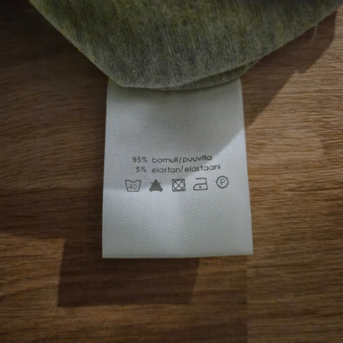 Grå Hello Kitty linnetopp L - 3