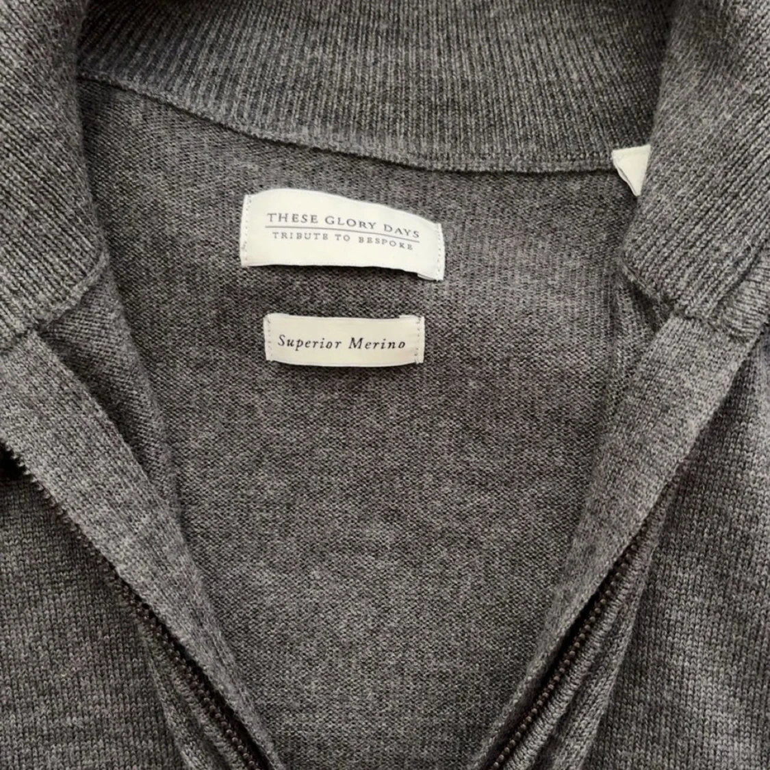 Grå merinoull kofta från These Glory Days - 2