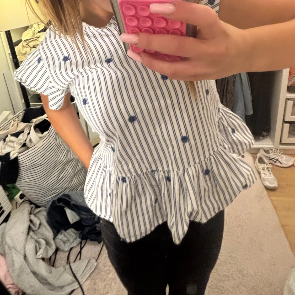 Vit blå randig volang topp - 1