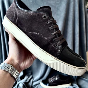 Lanvin skor - Lanvin skor | orginalstorlek 9/43, sitter mer som 44, fråga om innermått vid osäkerhet | ingår: endast skorna