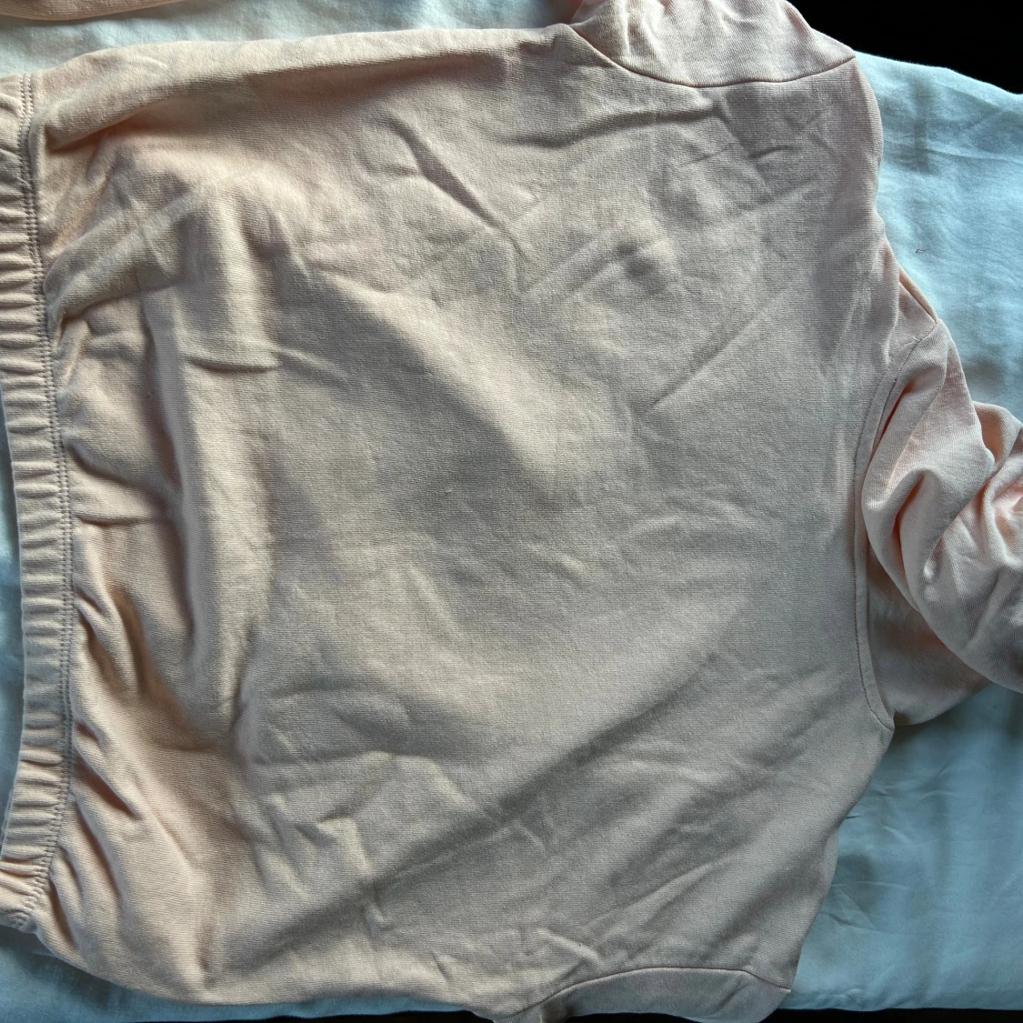 Ljusaprikos hoodie med tryck 'friday' - 1