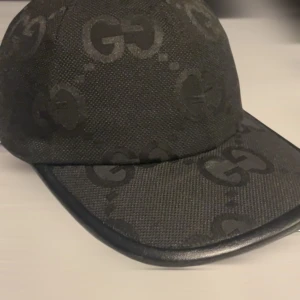 GG keps - Snygg keps kommer med tag 