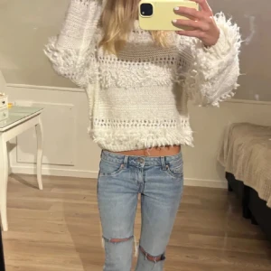 Stickad tröja🤍 - Mysig stickad tröja, stl M men passar mig som XS❤️