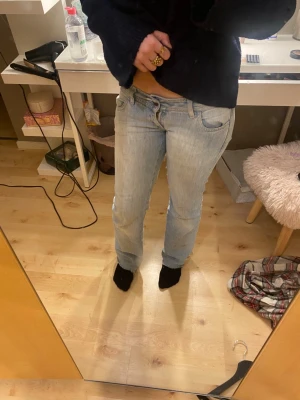Ljusblå jeans  - Super fina köpta för 900kr.
