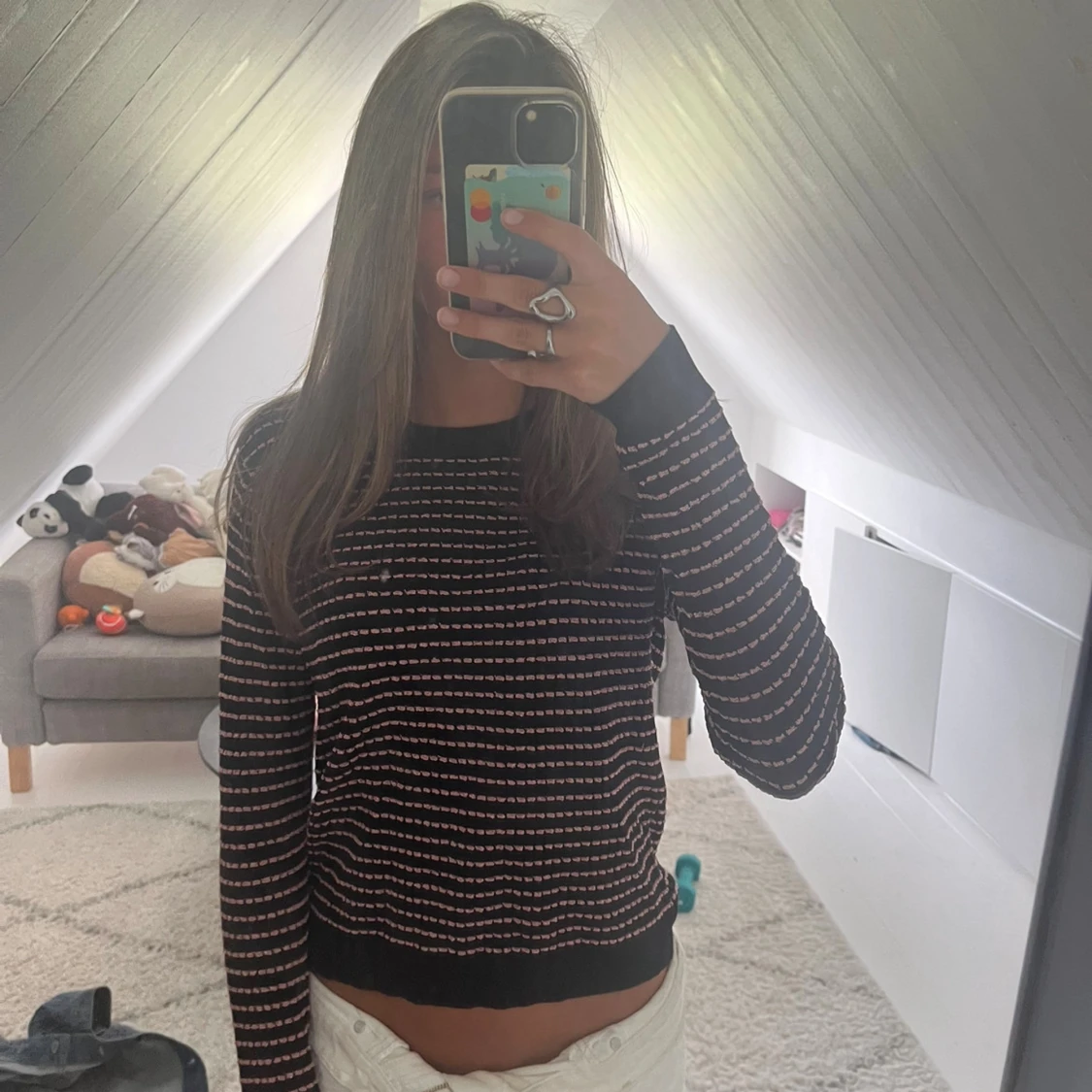 Svart och rosa randig tröja Design by Si