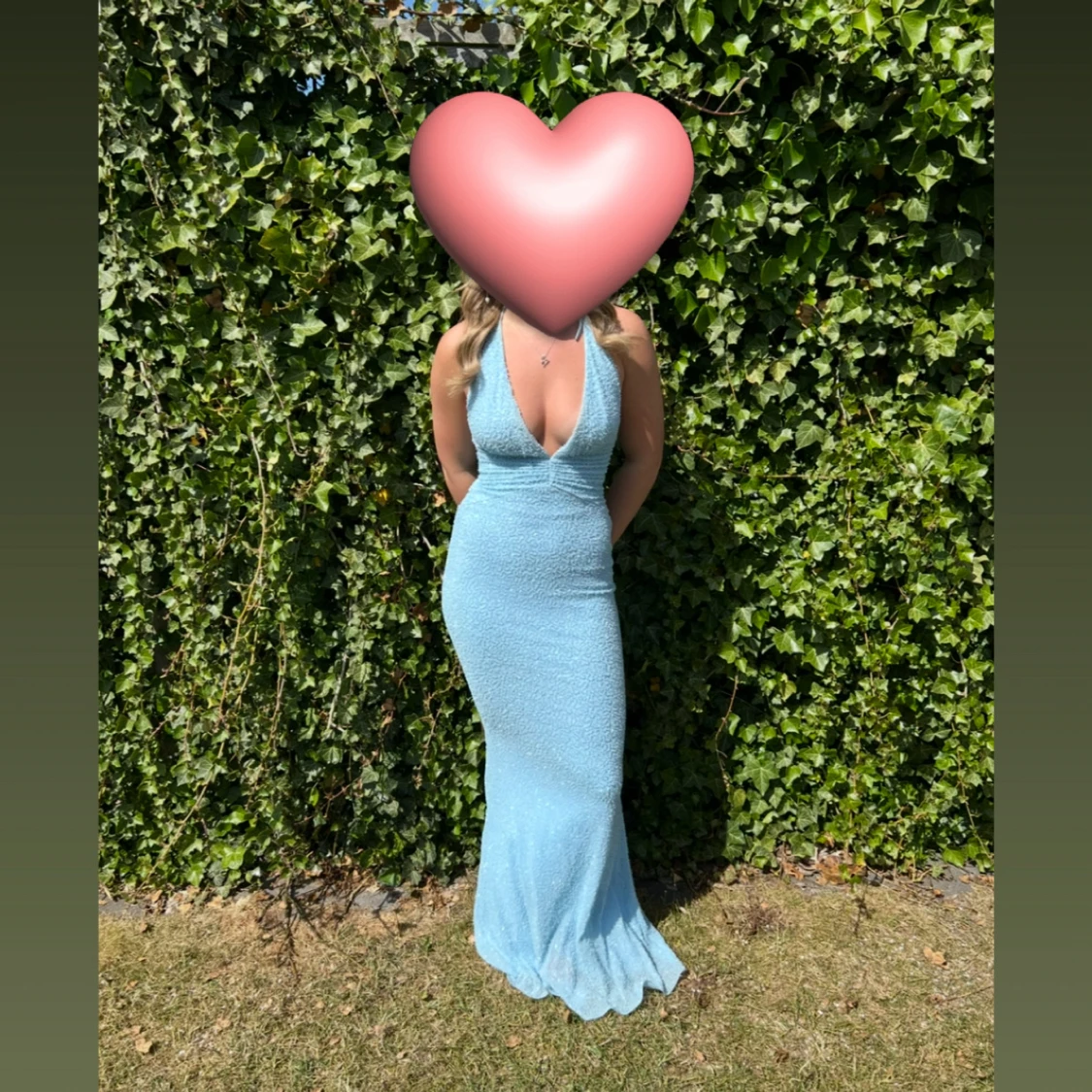 Ljusblå glittrig långklänning