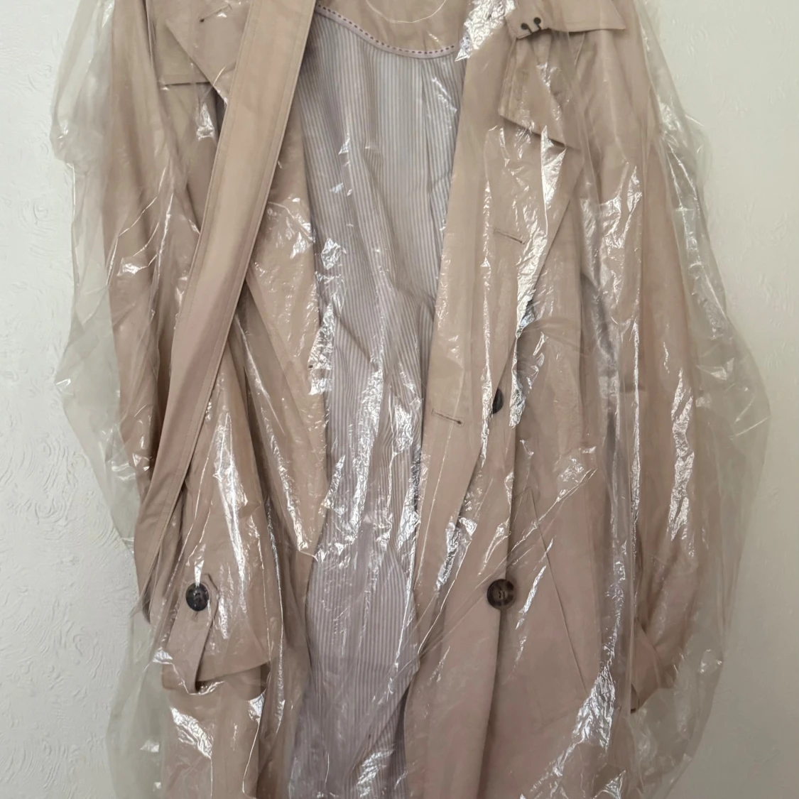 Beige trenchcoat från S.Oliver