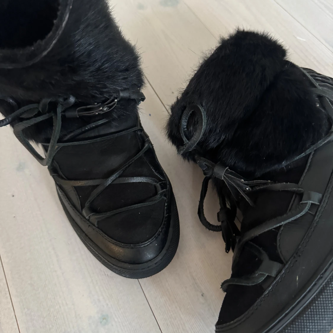 Svarta inuikii vinterskor  - 1