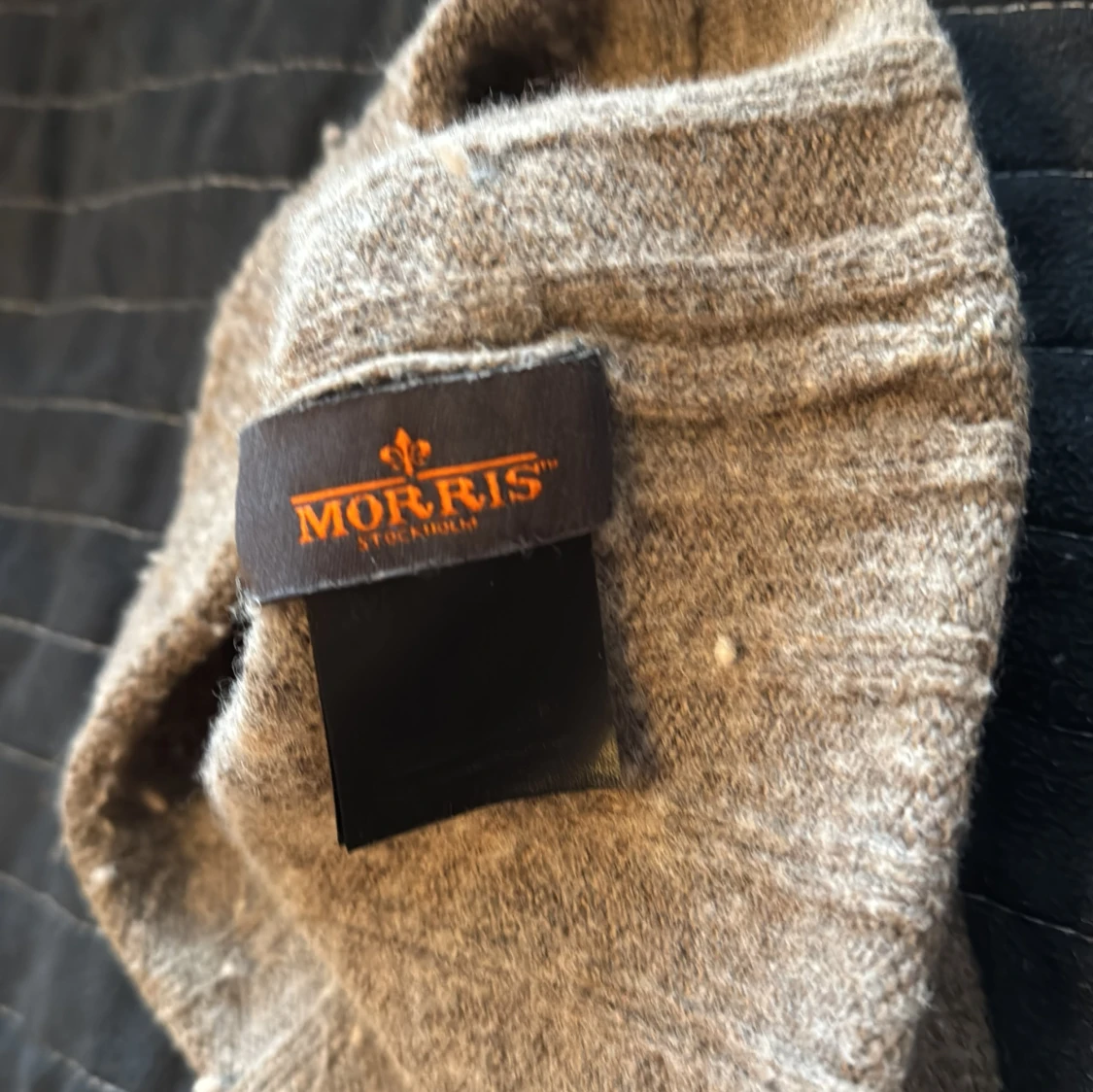 Beige beanie från Morris - 1