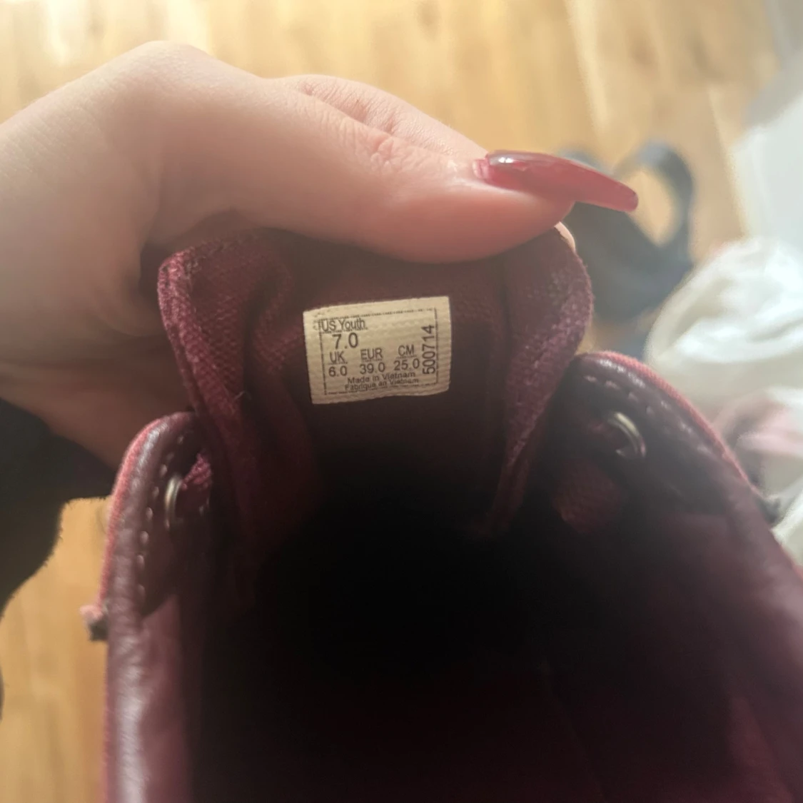 Vinröda Vans Old Skool sneakers - 2