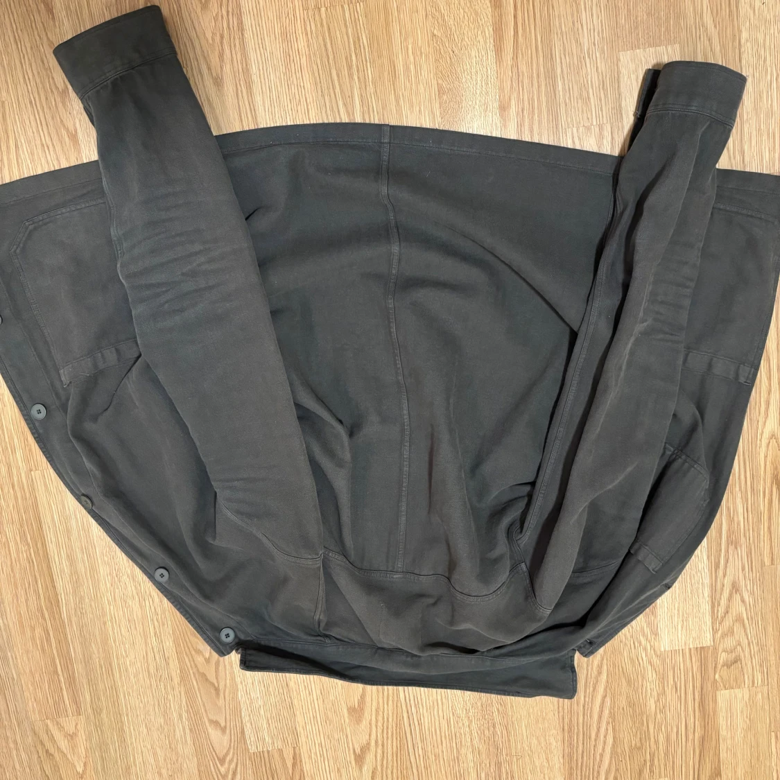 Mörkgrön overshirt från a days march  - 2