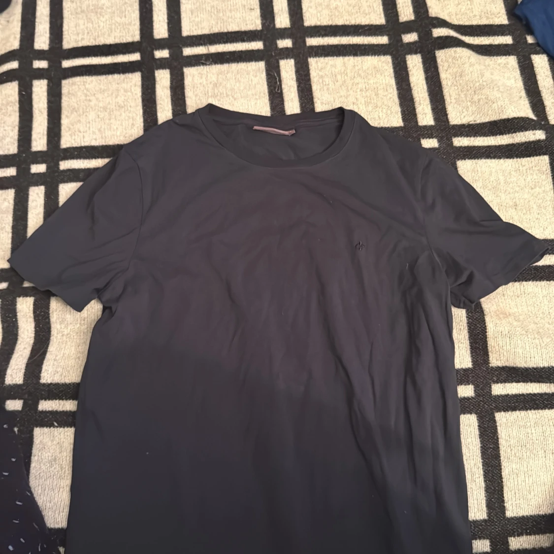 Svart t-shirt från Morris Stockholm