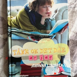 Tänk om det där är jag - En träffsäker och romantisk bok om Agnes som flyttar till Umeå och bestämmer sig för att börja om på gymnasiet. Perfekt för dig som gillar berättelser om nya starter, vänskap och kärlek i tonåren.