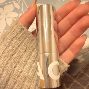 Caia BB stick  - Caia BB stick i färgen 30N. Helt ny och säljer då jag köpte fel färg 