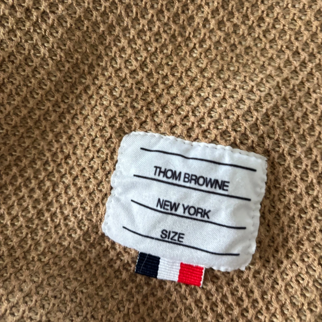 Beige hoodie med ränder - 2