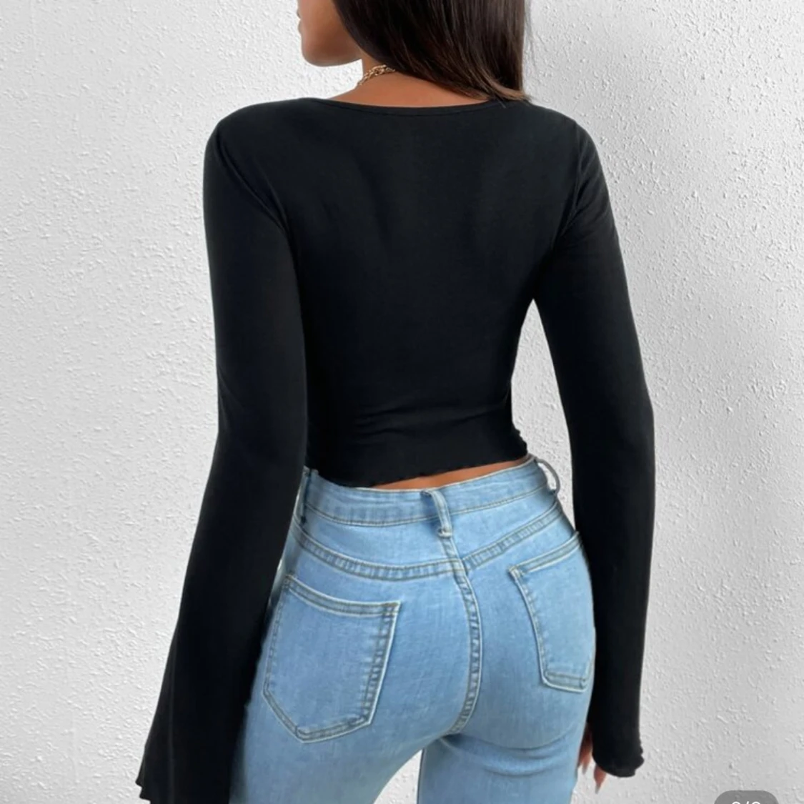 Svart croppad topp från Shein - 1